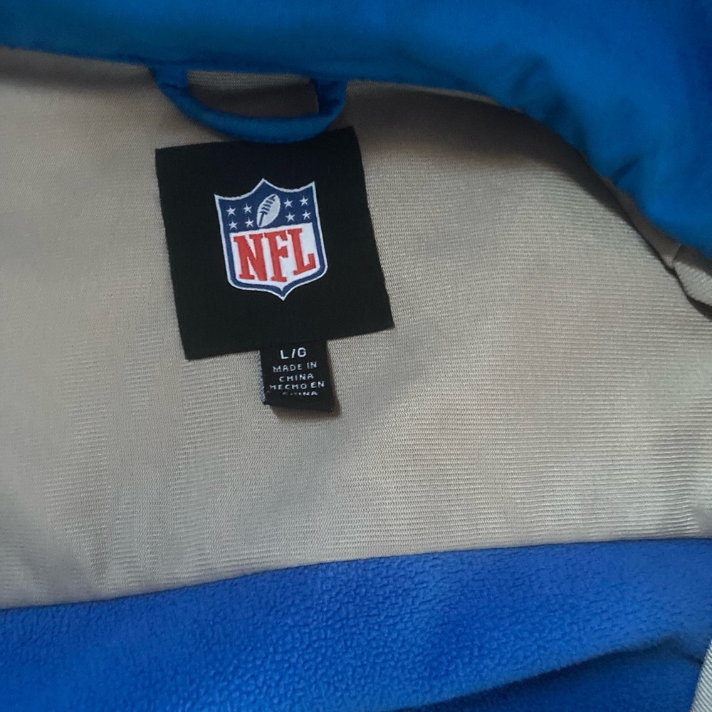 Detroit lions jacket - Picture 2 of 3